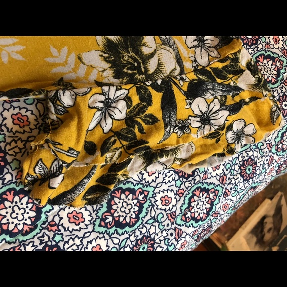 Xhilaration Floral Shirt - Picture 3 of 6